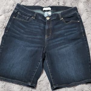 Mid Rise Bermuda Shorts